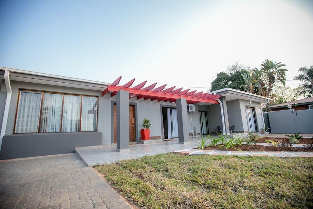 Zenande Guest House Pretoria-Noord Exterior foto